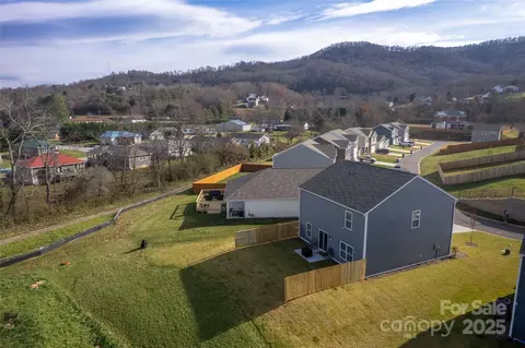 View/Area - 84 Madelyn Dr, Clyde, NC 28721 photo 4 of 5