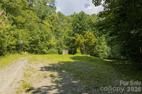 649 Old Nc 280 Hwy, Pisgah Forest, NC 28768