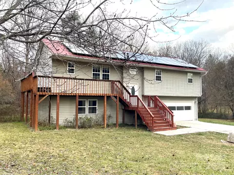 14 Spring Lake Dr, Fletcher, NC 28732