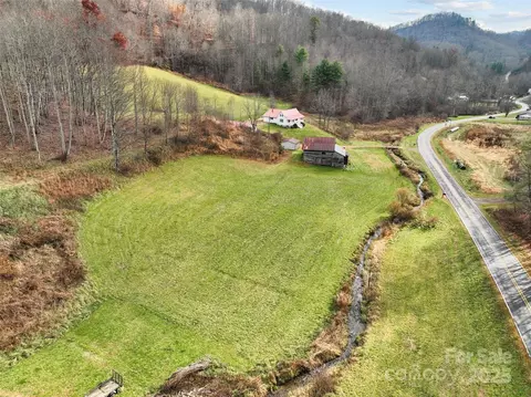 456 Windy Gap Rd, Mars Hill, NC 28754 photo 5