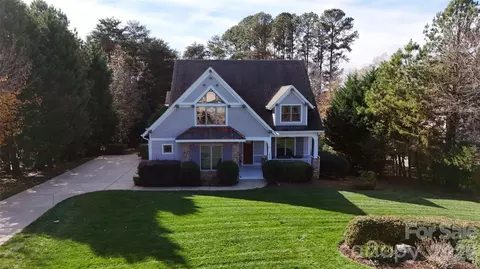 105 Tuskarora Point Ln, Mooresville, NC 28117