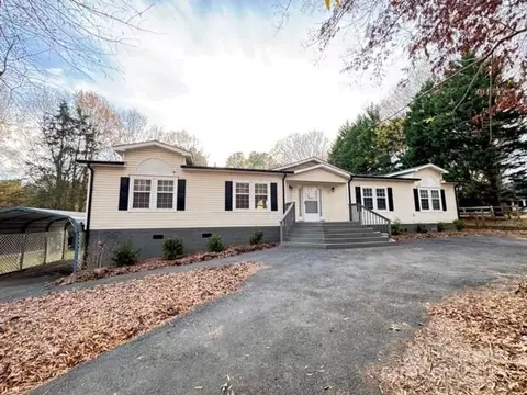 445 Fern Hill Rd, Troutman, NC 28166
