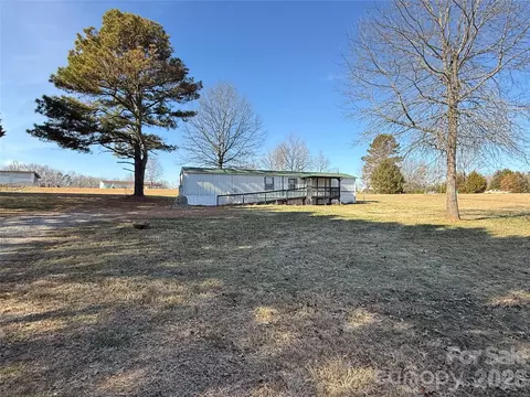 450 Ridgeland Dr, Cleveland, NC 27013