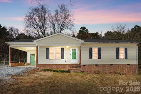 303 Ellenwood Dr, Albemarle, NC 28001