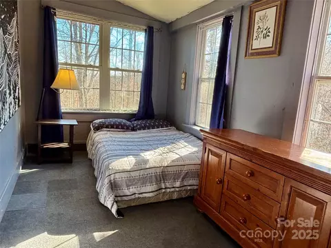 Bedroom - 629 Vineyard Rd, Tryon, NC 28782 photo 2 of 5