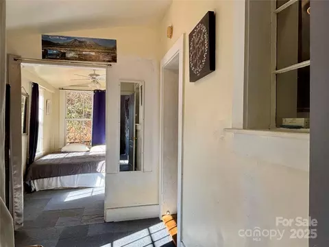 Entry Way - 629 Vineyard Rd, Tryon, NC 28782 photo 2 of 2