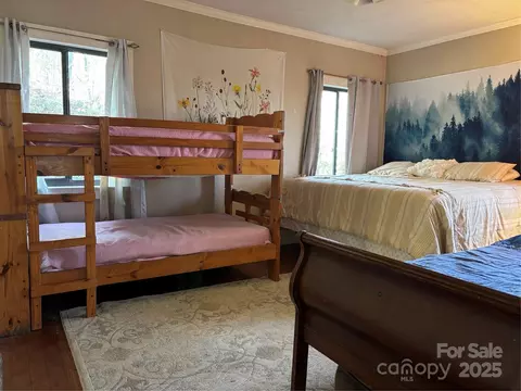 Bedroom - 629 Vineyard Rd, Tryon, NC 28782 photo 4 of 5