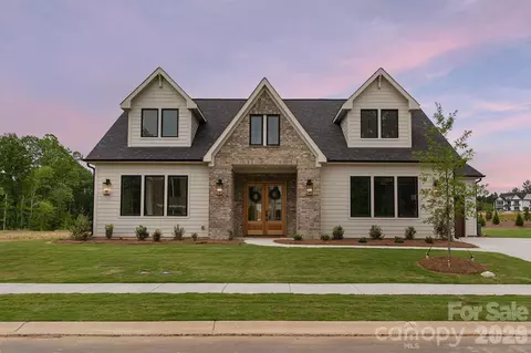 1016 Courtney 26 Ln #26, Wesley Chapel, NC 28173