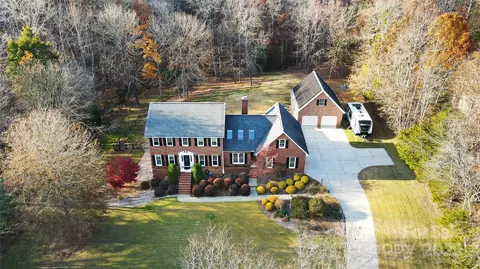 10915 Tara Oaks Dr, Charlotte, NC 28227