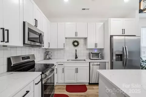 Kitchen - 494 E 22nd St, Kannapolis, NC 28083 photo 4 of 4