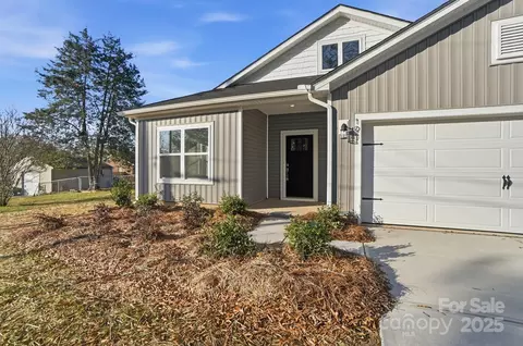 197 Dale Dr, Cherryville, NC 28021