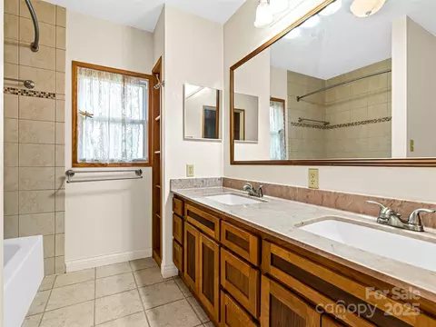 82 Morgan St, Canton, NC 28716 photo 22