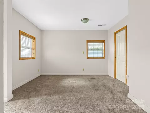 82 Morgan St, Canton, NC 28716 photo 32