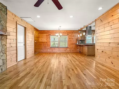 82 Morgan St, Canton, NC 28716 photo 12