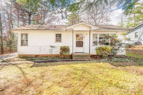88 Blake Dr, Arden, NC 28704