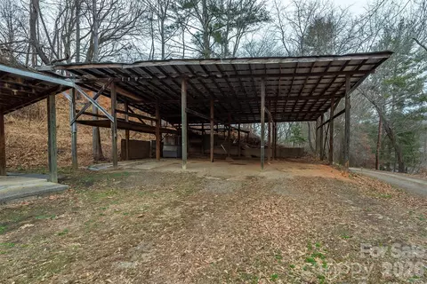 Exterior - River Lane, Canton, NC 28716 photo 5 of 7