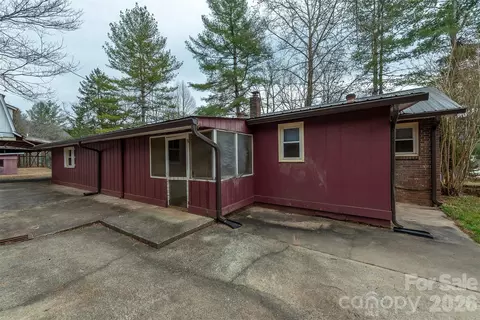 Exterior - River Lane, Canton, NC 28716 photo 7 of 7