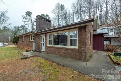 Exterior - River Lane, Canton, NC 28716 photo 2 of 7