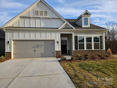 122 N Shayna Rd, Troutman, NC 28166