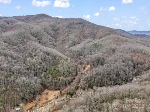 2726 Lower Flat Creek Rd, Black Mountain, NC 28711