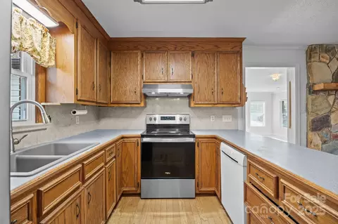 Kitchen - 7465 Jones Rd, Salisbury, NC 28147 photo 2 of 2