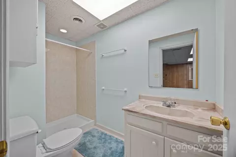 Bath - 7465 Jones Rd, Salisbury, NC 28147 photo 4 of 4