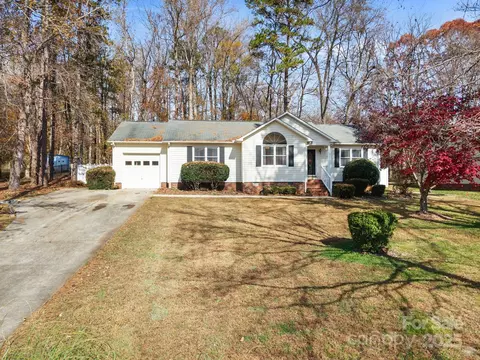 240 Proctor Dr, Salisbury, NC 28147 photo 3