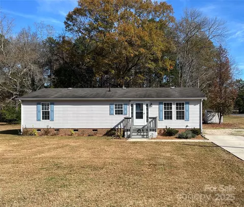 5504 Hillsdale St, Fort Lawn, SC 29714