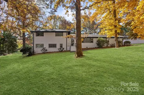 5142 Princess St, Charlotte, NC 28269