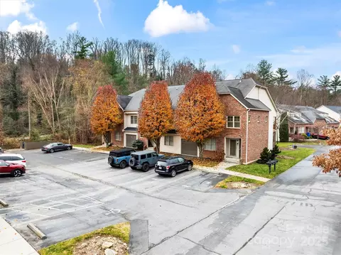 234 Wash Creek F Dr #F, Hendersonville, NC 28739