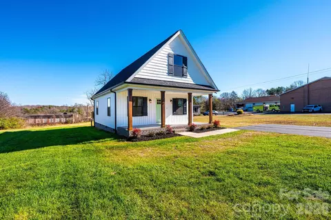 200 N Center St, Hildebran, NC 28637