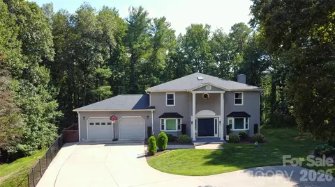 2193 Hawthorne Ln, Wilkesboro, NC 28697