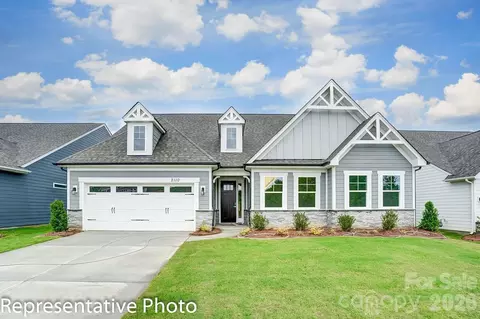 4010 Cedar Falls Dr, Waxhaw, NC 28173