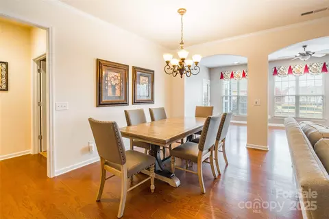Dining - 2050 Yellowstone Dr, Fort Mill, SC 29707 photo 2 of 2