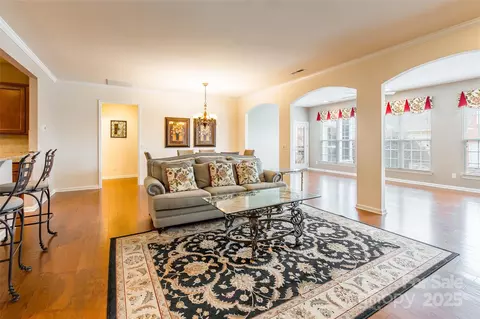 Living - 2050 Yellowstone Dr, Fort Mill, SC 29707 photo 5 of 11