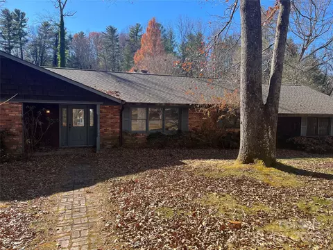 1050 Indian Hill Rd, Hendersonville, NC 28791