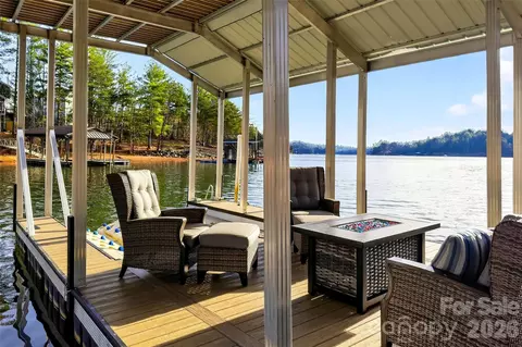 183 Crest View Ne 55 Dr NE #55, Nebo, NC 28761