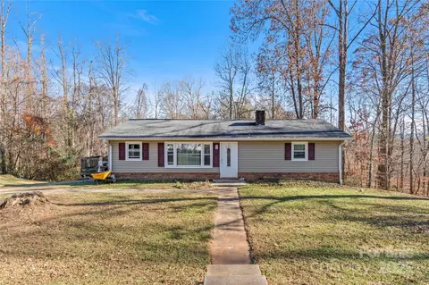133 S 99 St #99, Elkin, NC 28621