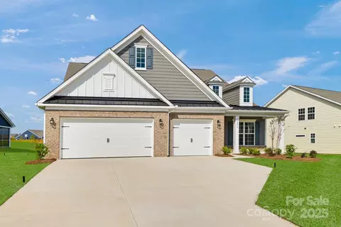 2276 Moon Crest Rd, Lancaster, SC 29720
