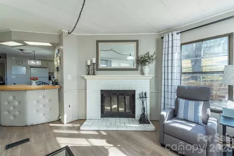 29 Moore St, Asheville, NC 28804