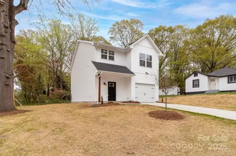 103 W Irwin St, Cherryville, NC 28021