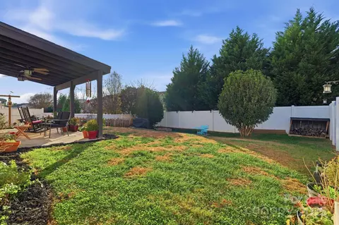 Exterior - 10913 Tailwater St, Davidson, NC 28036 photo 2 of 2