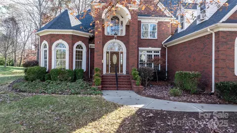9133 Shorewood Pl, Belmont, NC 28012