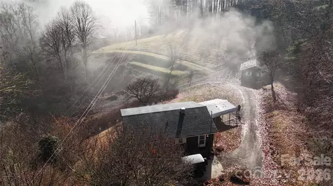 707 Lickskillet Rd, Burnsville, NC 28714