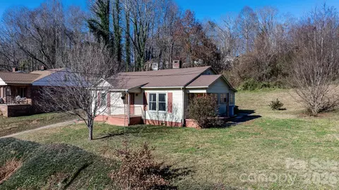 1606 Poplar Nw St NW, Lenoir, NC 28645