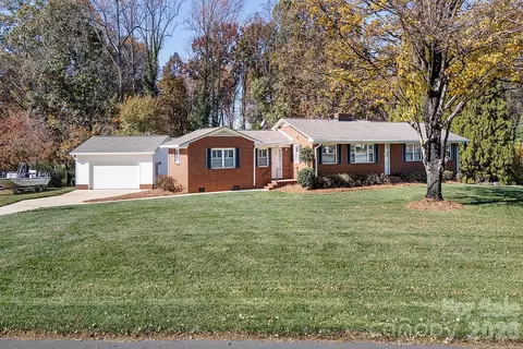 100 Joyce Ave, Huntersville, NC 28078