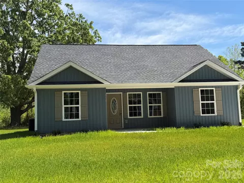 218 Mcclain St, York, SC 29745