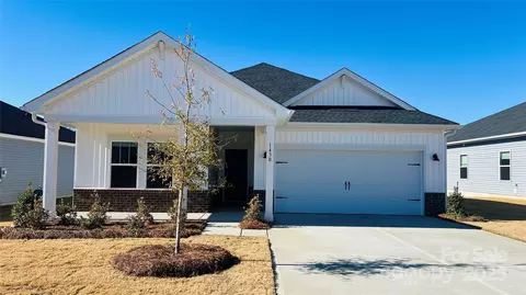 1430 Carthage Dr, Salisbury, NC 28144