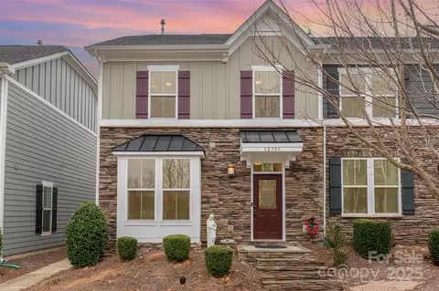 12705 Glowing Peak Rd, Huntersville, NC 28078