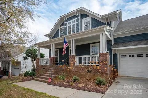 2902 Thayer Dr, Waxhaw, NC 28173